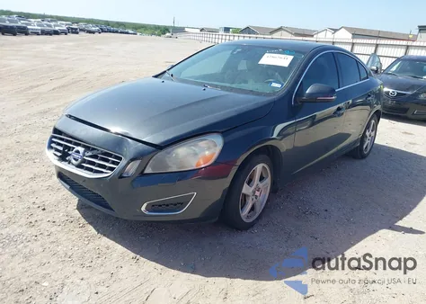 2013 Volvo S60 T5 из США, поврежденный, VIN YV1612FS6D2185459